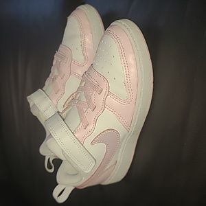 Nike Toddler Girls Court Borough Low 2 Stay-Put Closure Casual Sneakers Size 10C